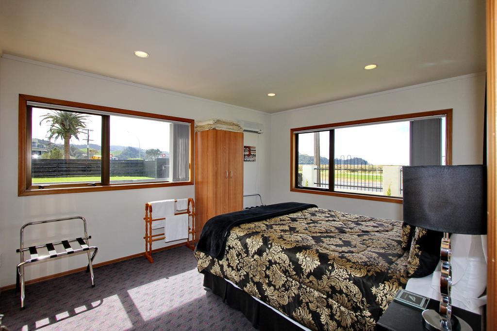 Absolute Beachview B & B Whitianga Chambre photo